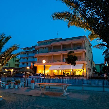 Albergo Villa Mauri 리미니 외부 사진