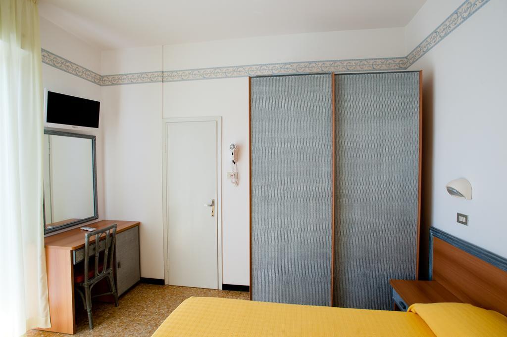 Albergo Villa Mauri 리미니 외부 사진
