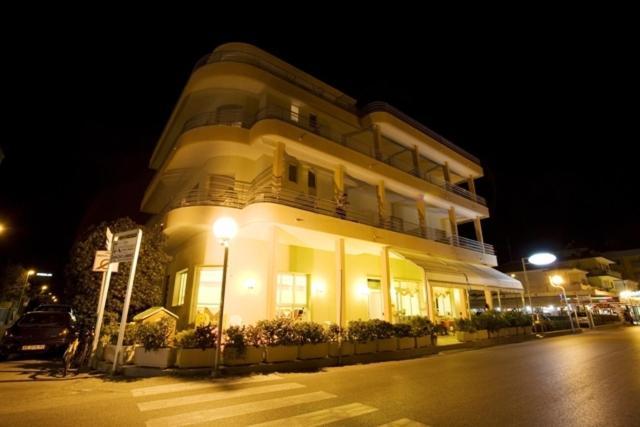 Albergo Villa Mauri 리미니 외부 사진